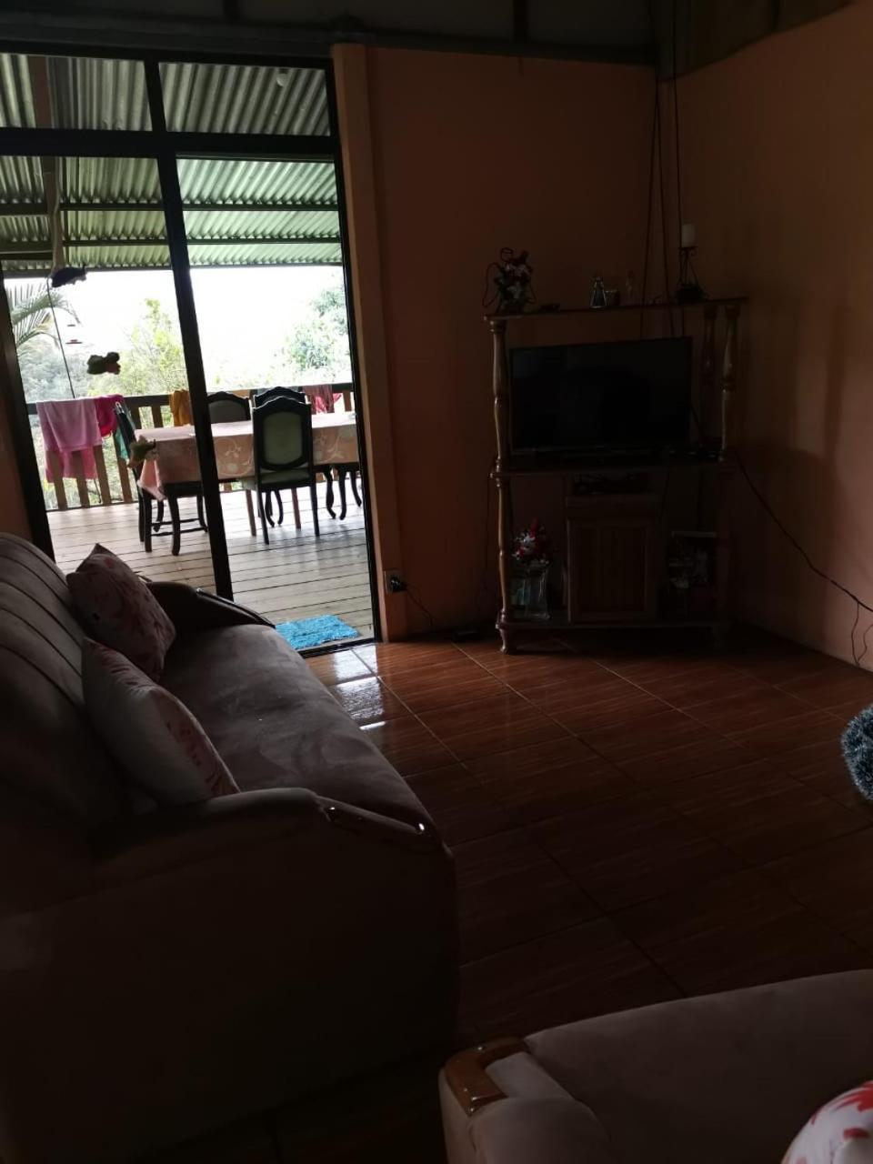 Bella Vista Guest House Turrialba Exteriér fotografie